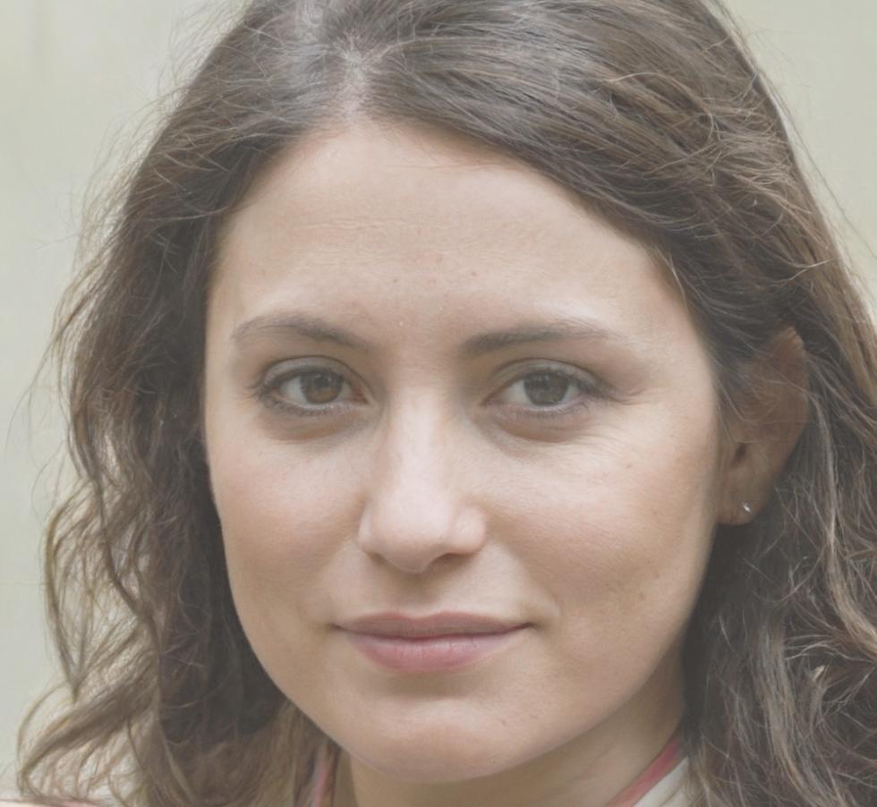 Elena Martinez, Strategic Budget Design Specialist